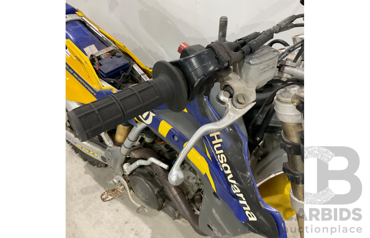 2005 Husqvarna Dirt Bike