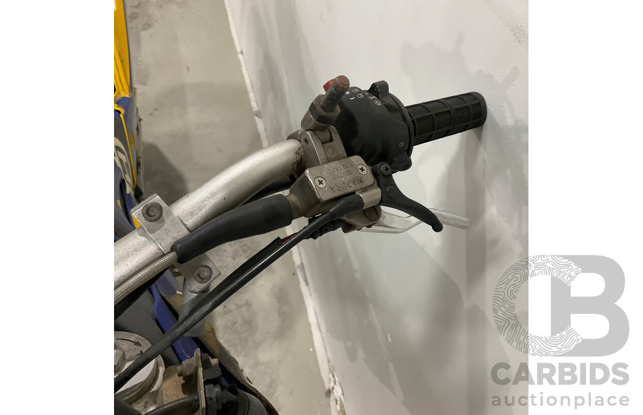 2005 Husqvarna Dirt Bike