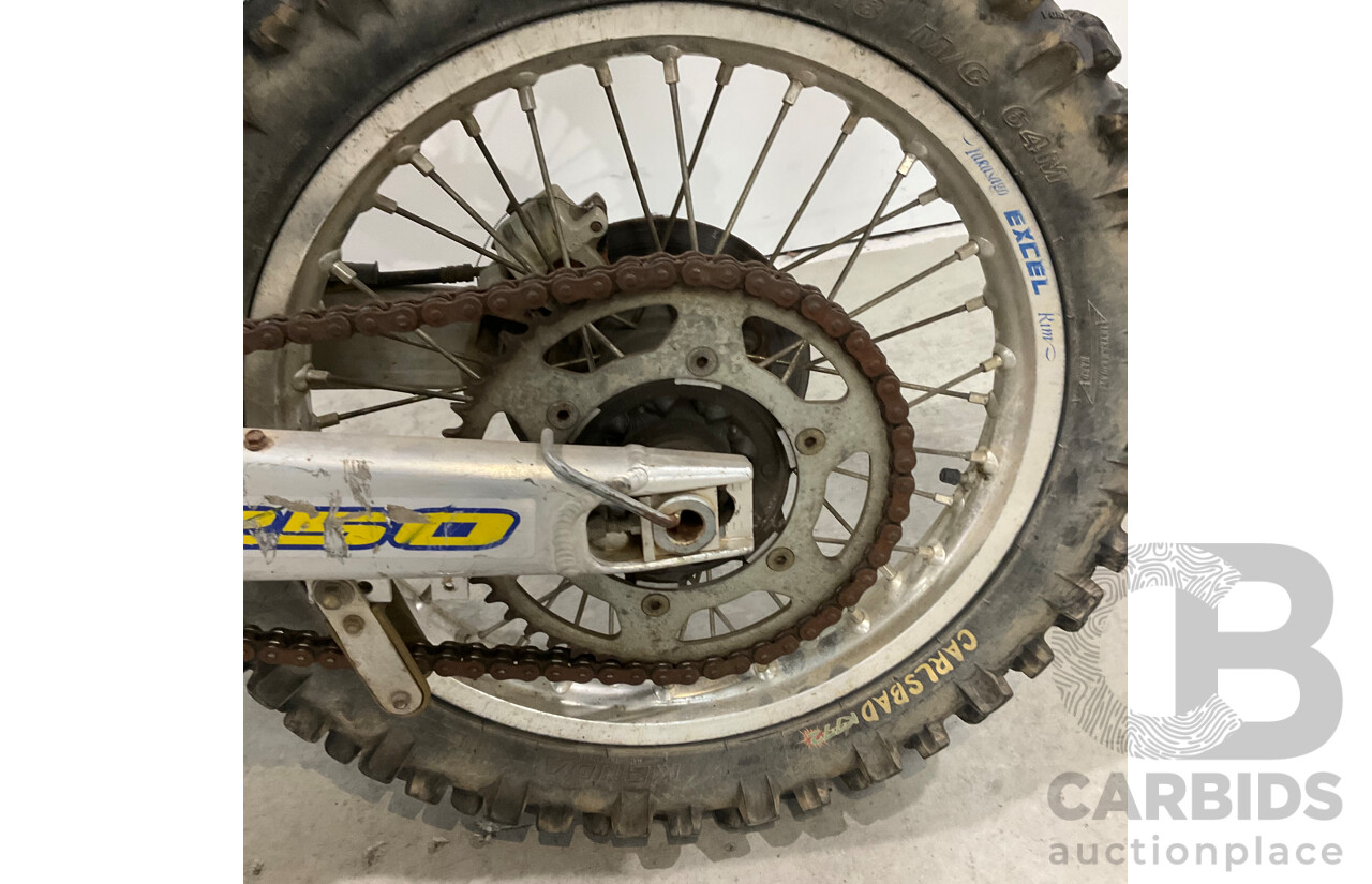 2005 Husqvarna Dirt Bike
