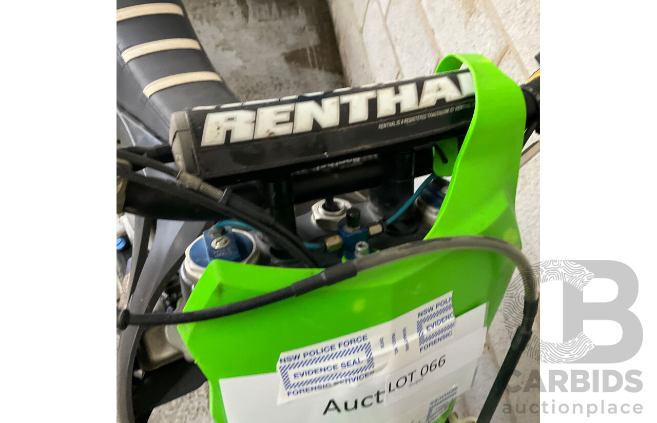 2014 Kawasaki KX450F KX450FF Dirt Bike