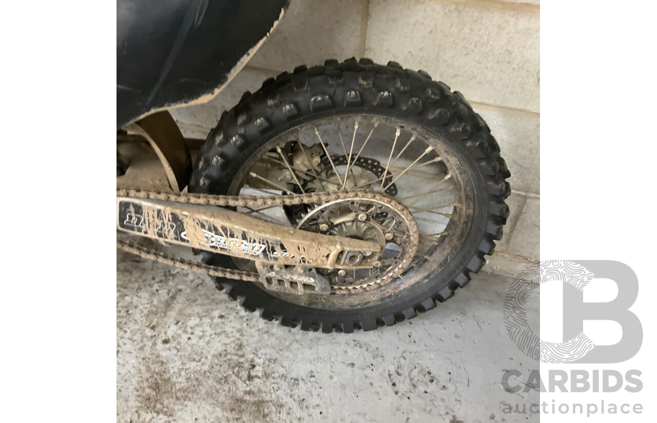 2014 Kawasaki KX450F KX450FF Dirt Bike