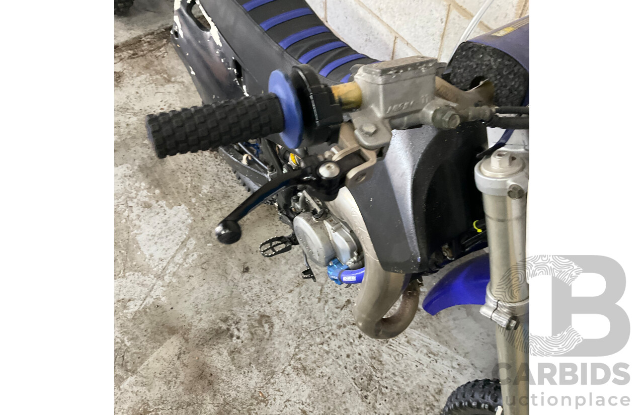 2001 Yamaha Dirt Bike