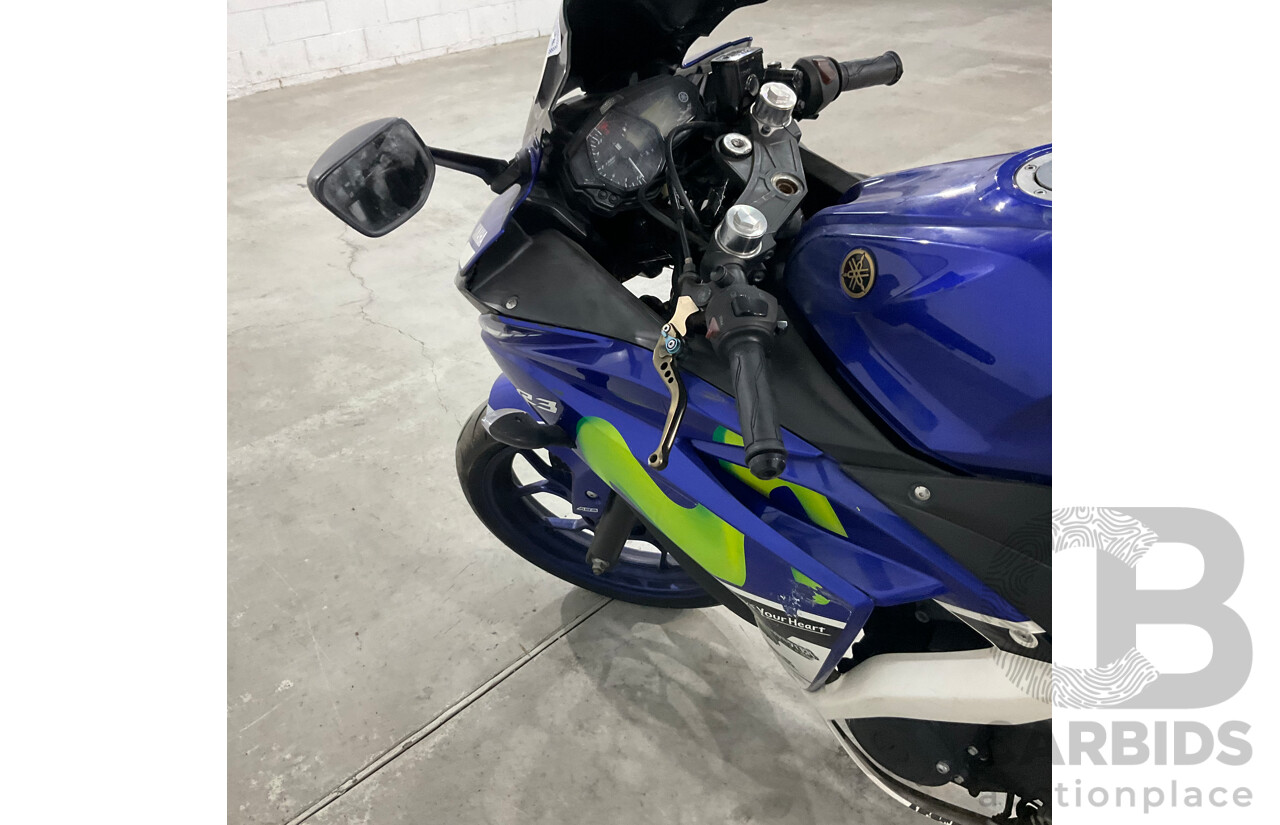 2016 YAMAHA YZF-R3 MOTOR CYCLE - BLUE