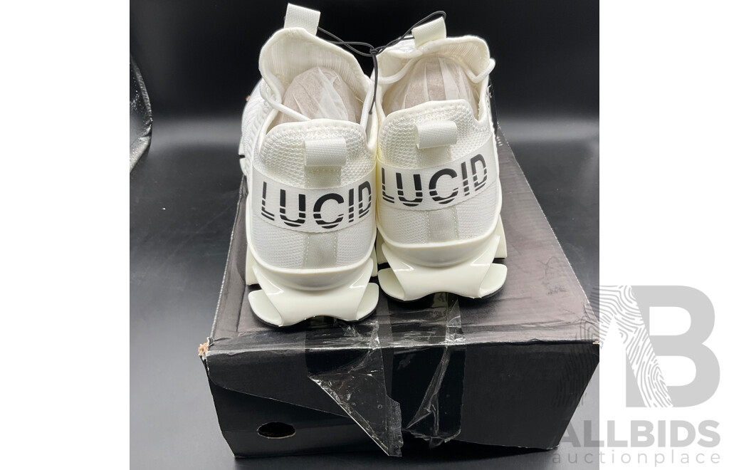 ADIDAS NMD_ R1.V2 Size US11 & LUCID White/Black Shoes Size US13