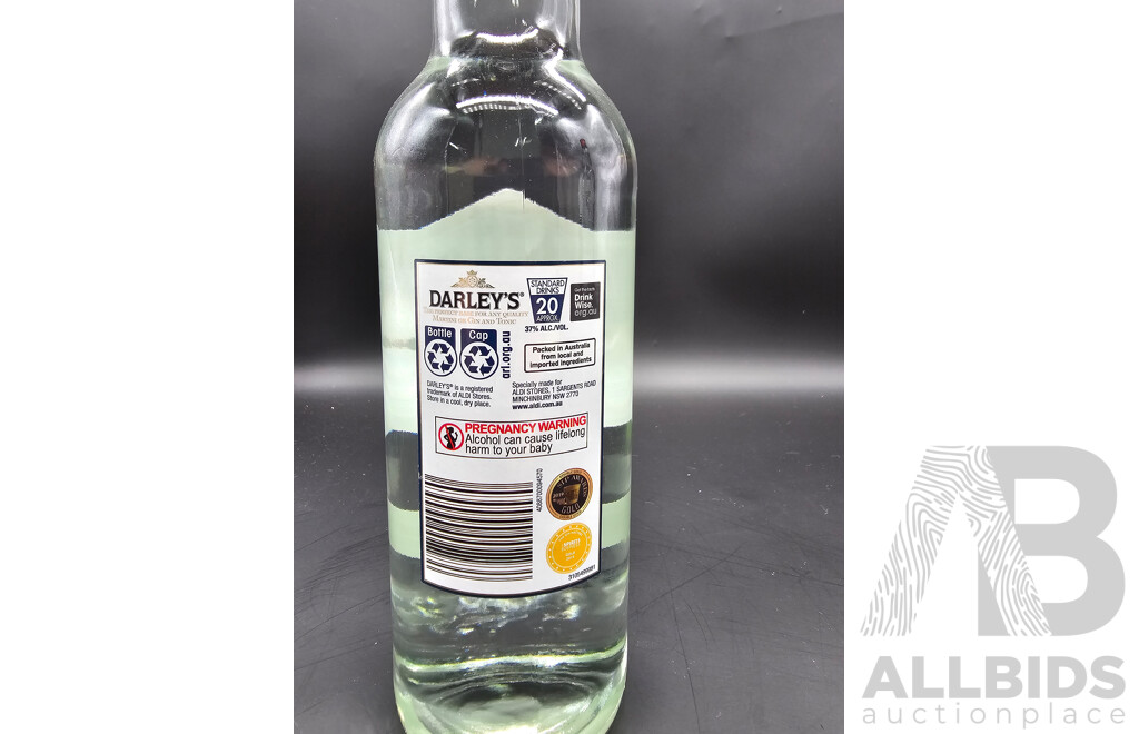 Darleys Dry Gin 700ml and Tamova Vodka 700ml