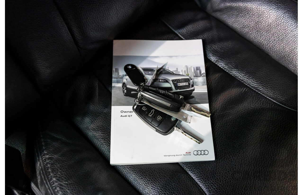 5/2013 Audi Q7 3.0 TDI Quattro MY13 4d Wagon Carrara White Turbo Diesel V6 3.0L - 7 Seater