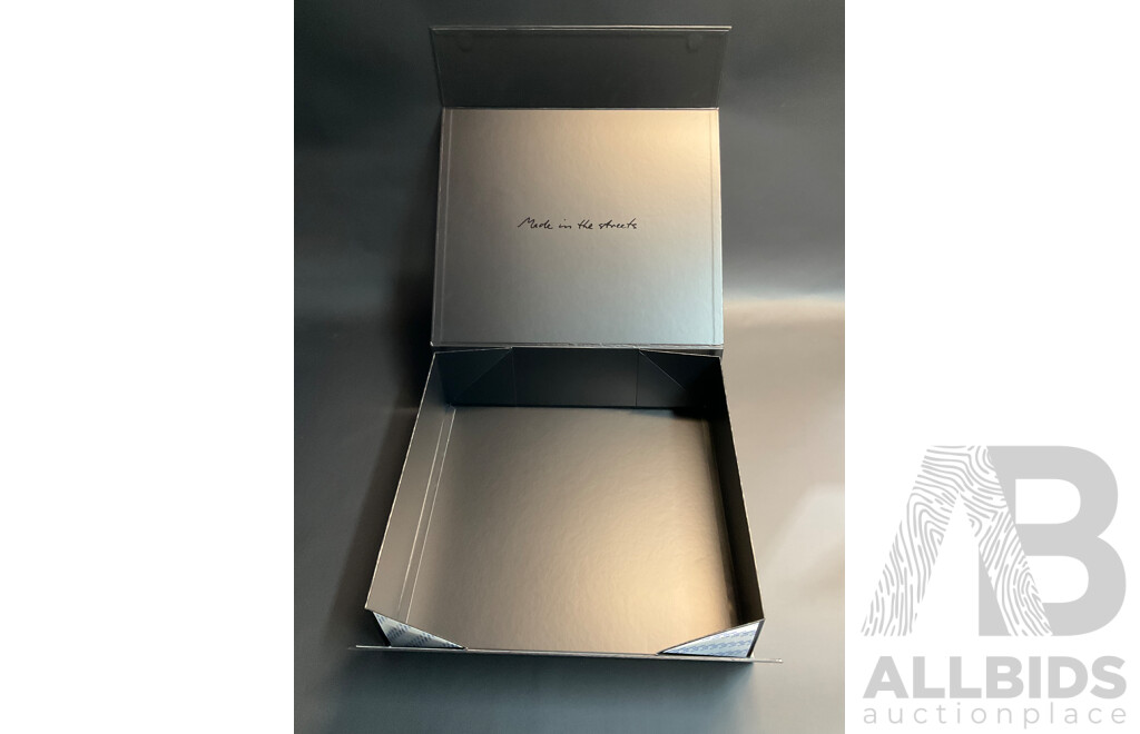 Assorted STREETLAND Men's and Women's Clothing - Lot of 96