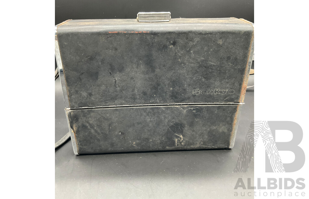 Vintage Sankyo Super Cm 600 Video Camera