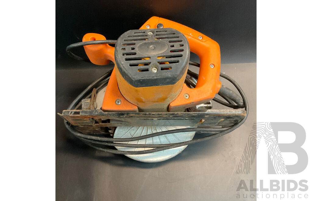 Assorted Corded Electric Tools Included 184mm Circular Saw, Sander and More - Lot of Five
