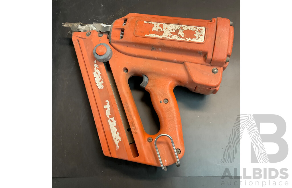 Used Paslode Framing Nailer & Vintage TradeAir Stapler Kit - Lot of 3