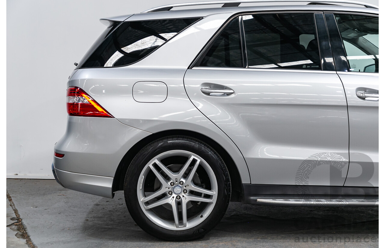 3/2014 Mercedes Benz ML 400 (4x4) AMG Sports Pack 166 MY14 4d Wagon Iridium Silver Metallic Twin Turbo V6 3.0L
