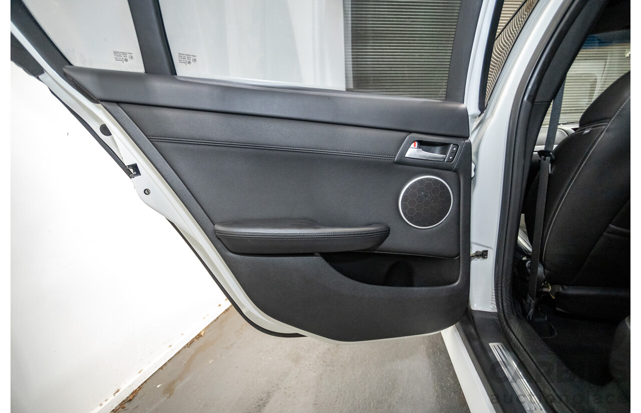 1/2007 Holden Commodore SS VE 4D Sedan Heron White 6.0L - V8