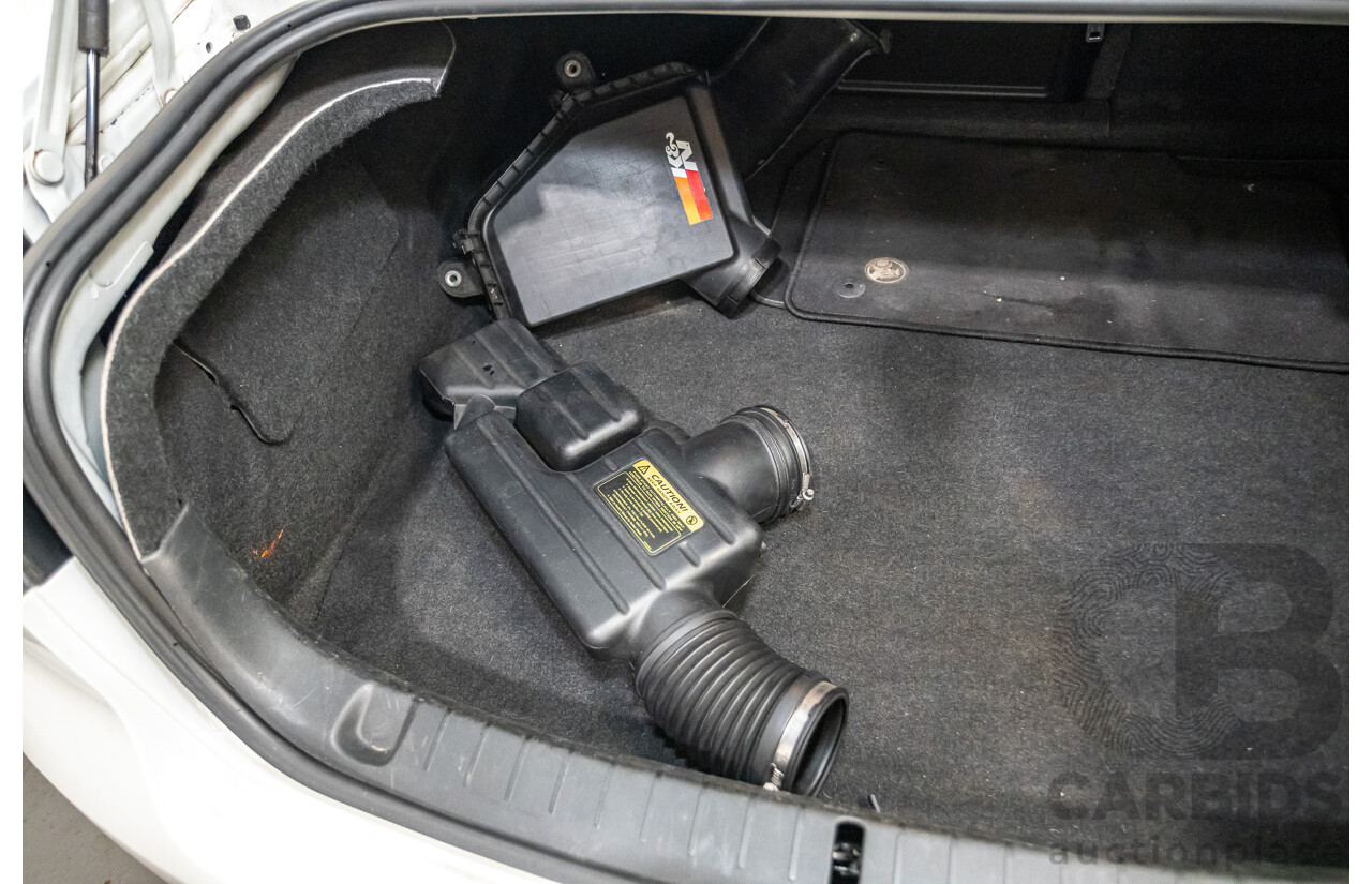 1/2007 Holden Commodore SS VE 4D Sedan Heron White 6.0L - V8