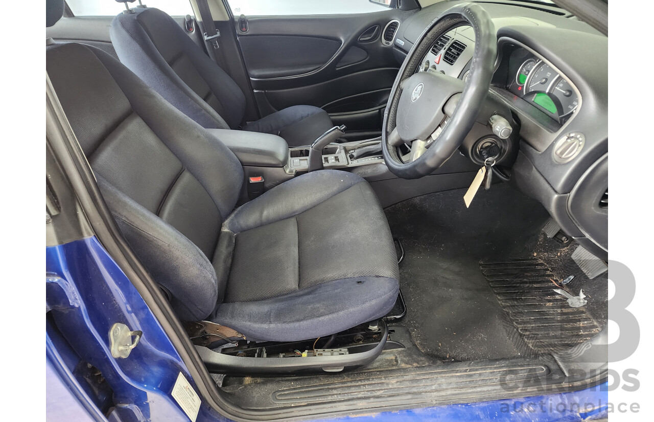 4/2006 Holden Commodore SV6 VZ MY06 4d Sedan Blue 3.6L