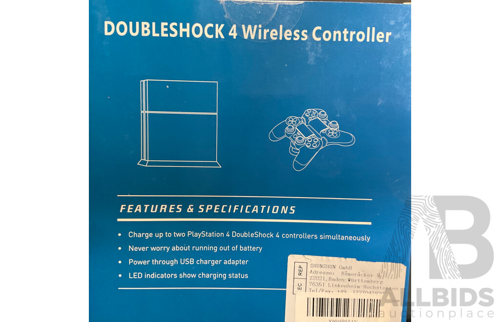 Doubleshock 4 Wireless Controller for PS4 2x & Mouse Pad Topographic 80x30cm X5 & Hard Shell Case for 13'' Mac Book X3