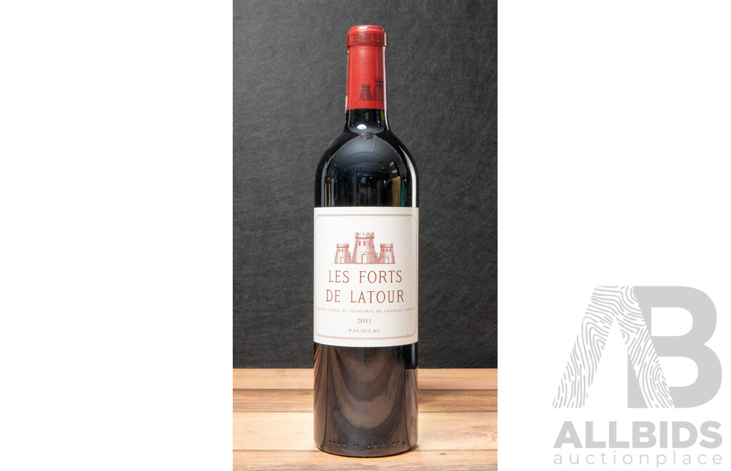 Les FortsDe Latour Pauillac Vintage 2011