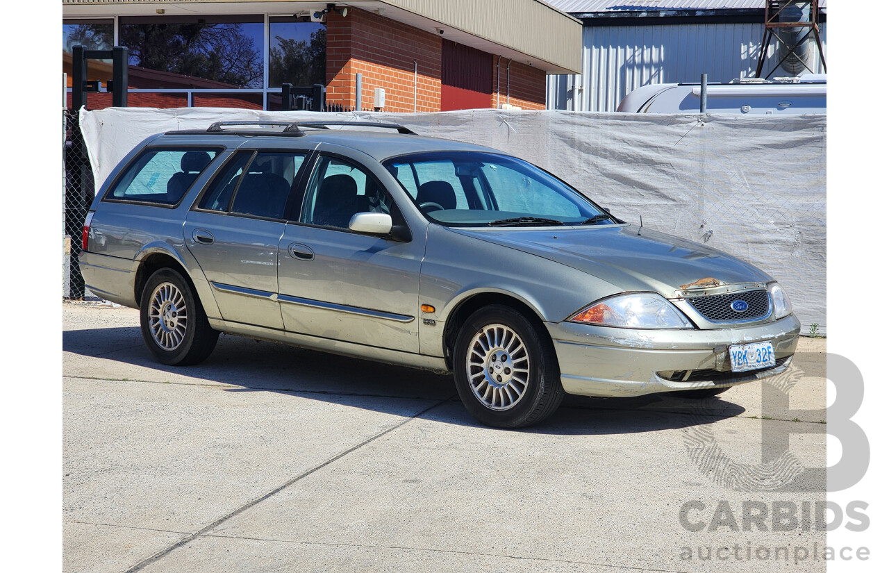 1/2001 Ford Fairmont  AUII 4d Wagon Gold 4.0L