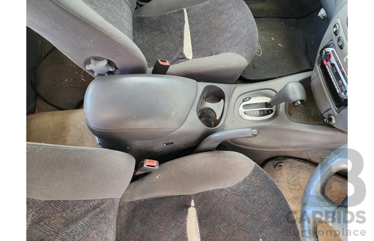 1/2001 Ford Fairmont  AUII 4d Wagon Gold 4.0L