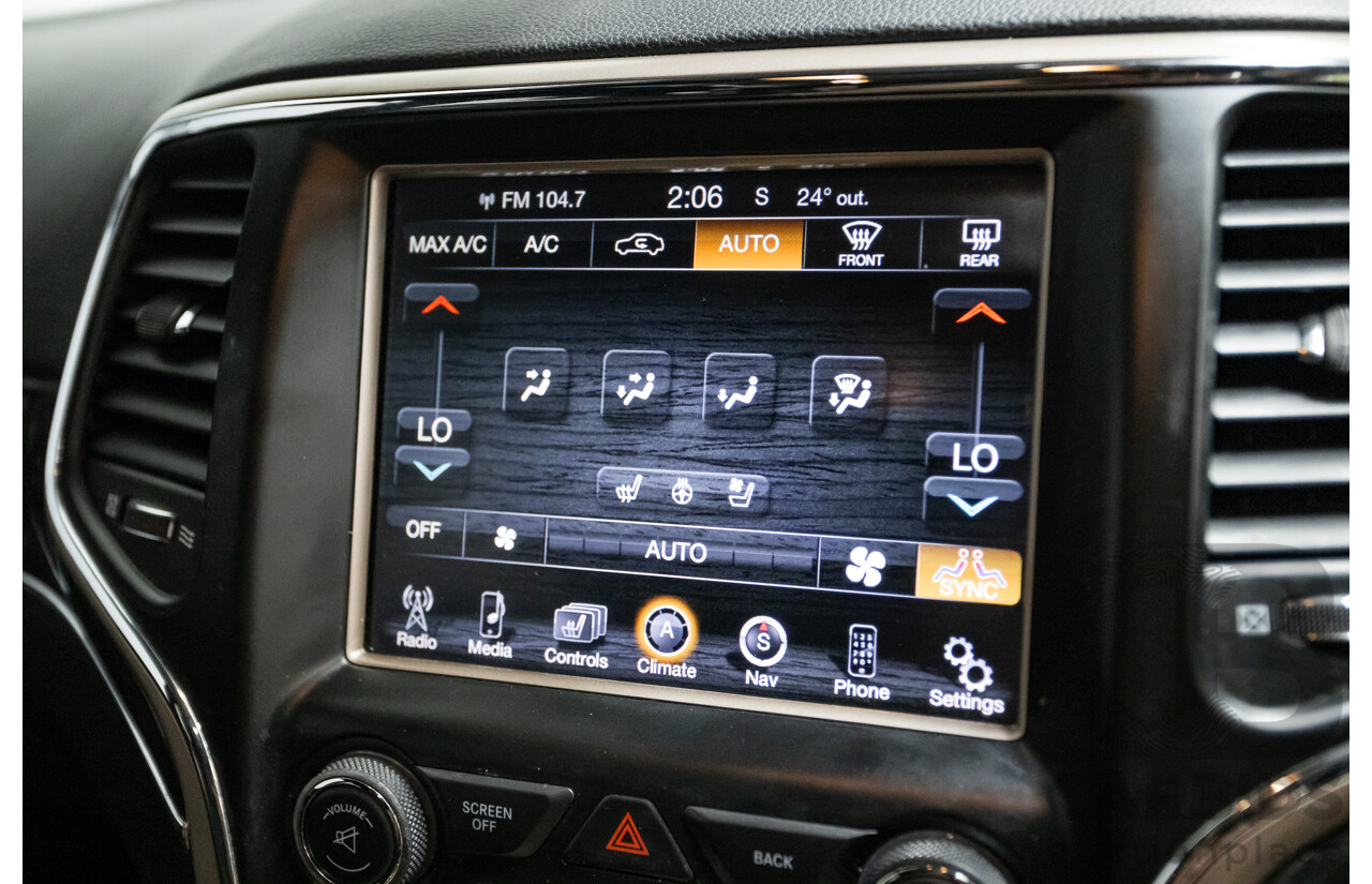 11/2016 Jeep Grand Cherokee Overland (4x4) WK MY15 4D Wagon Granite Crystal Metallic 3.6L V6