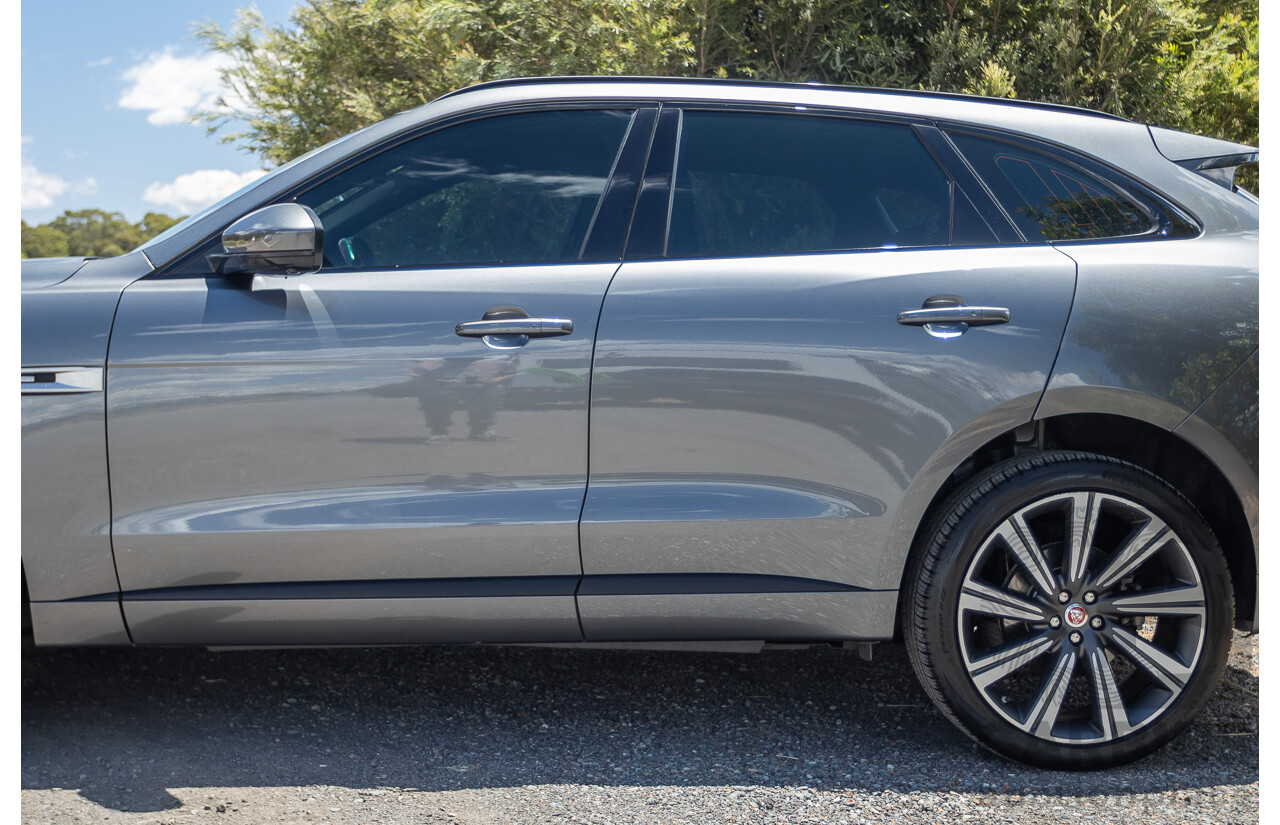 7/2016 Jaguar F-Pace 35t R-Sport (AWD) 4D Wagon Ammonite Grey Metallic Supercharged V6 3.0L