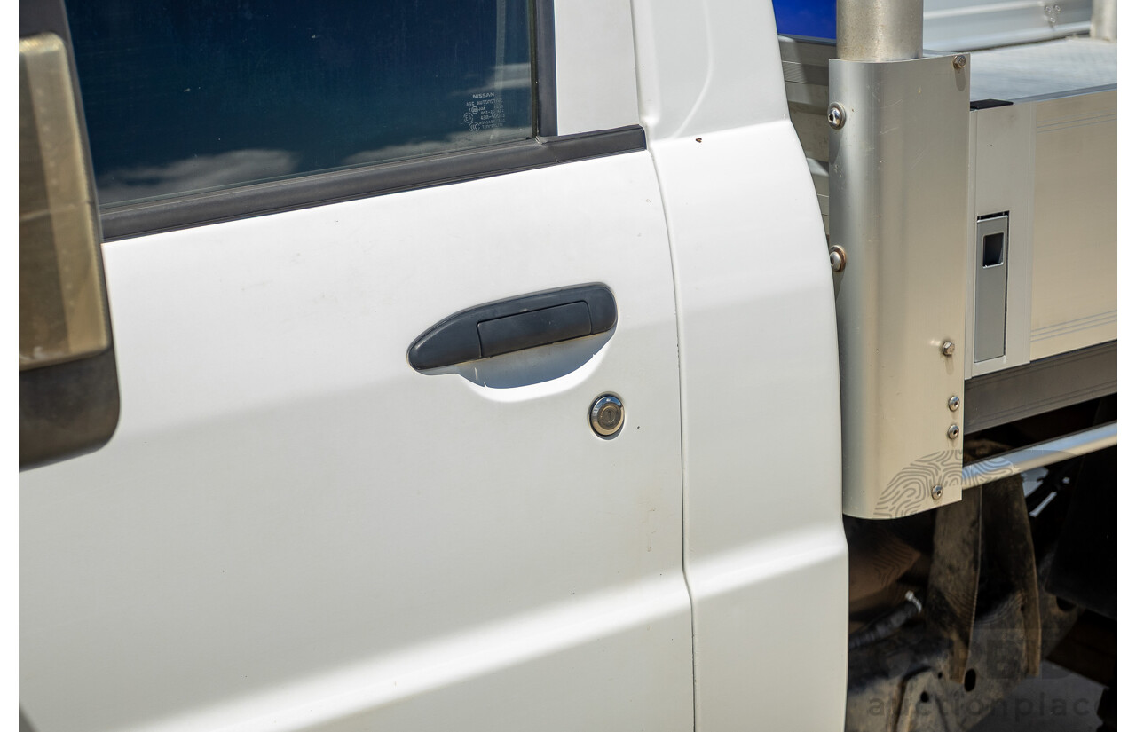 3/2009 Nissan Patrol DX (4x4) GU MY08 Leaf C/Chas White Turbo Diesel 3.0L