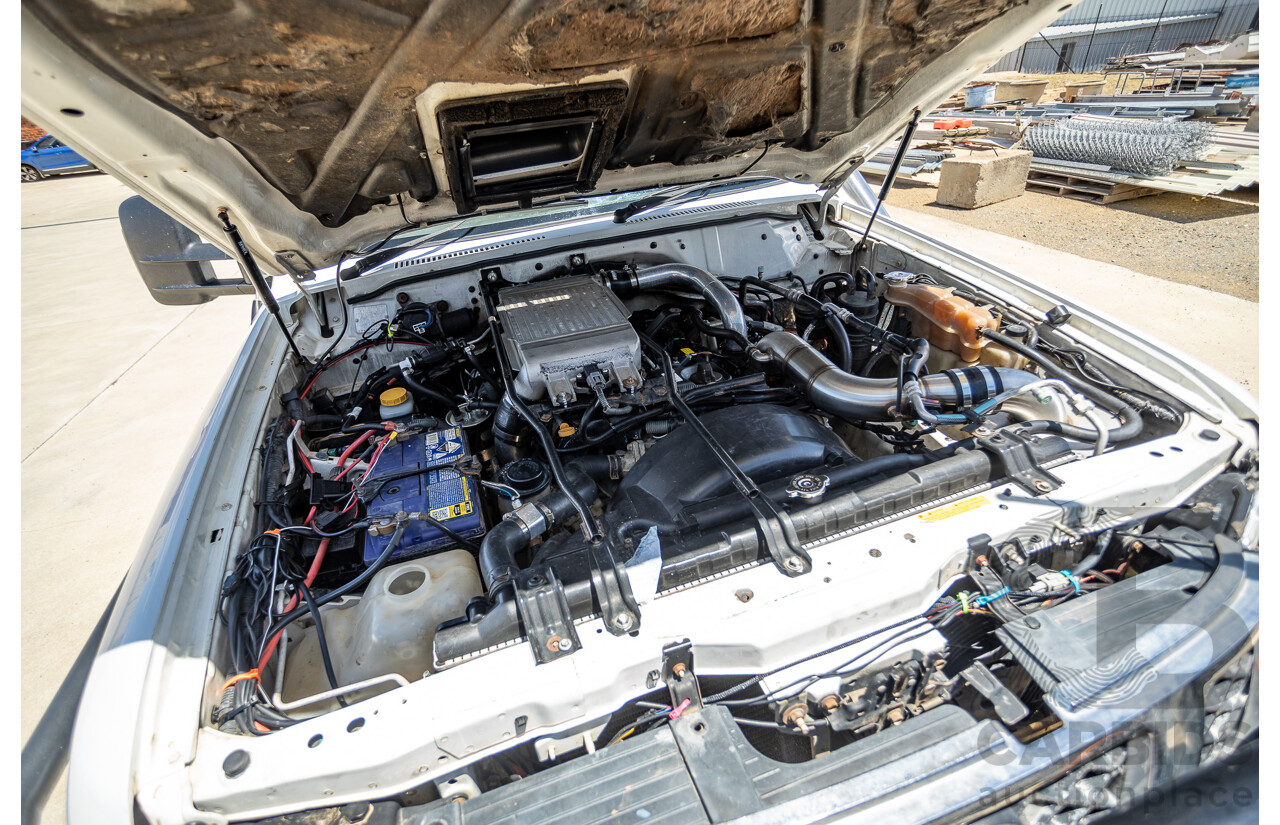 3/2009 Nissan Patrol DX (4x4) GU MY08 Leaf C/Chas White Turbo Diesel 3.0L