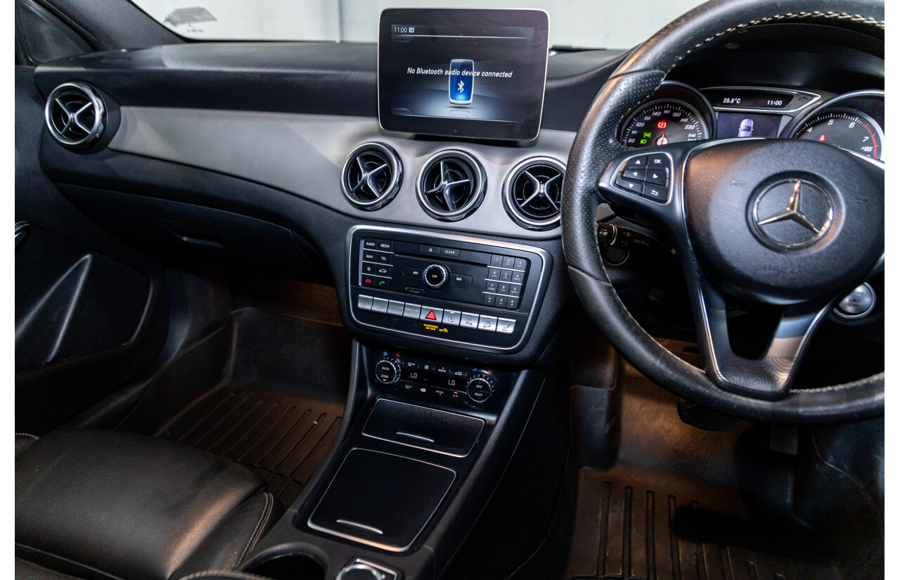 07/2017 Mercedes-Benz GLA 250 4MATIC (AWD) X156 MY18 4d Wagon Polar Silver Metallic Turbo 2.0L