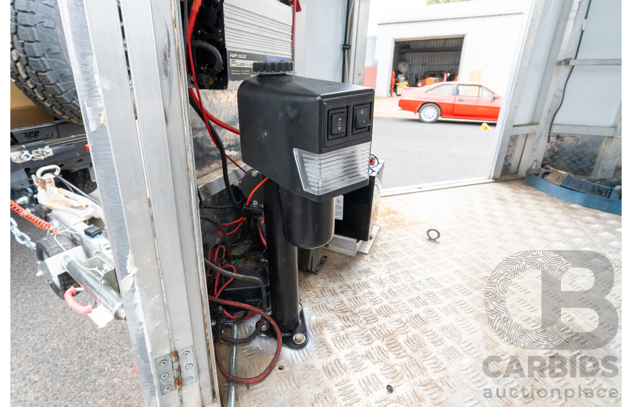 01/2014 All Star Metal Fabrication 'The Pig'  Enclosed Vehicle Trailer with Electric Tailgate & Solar