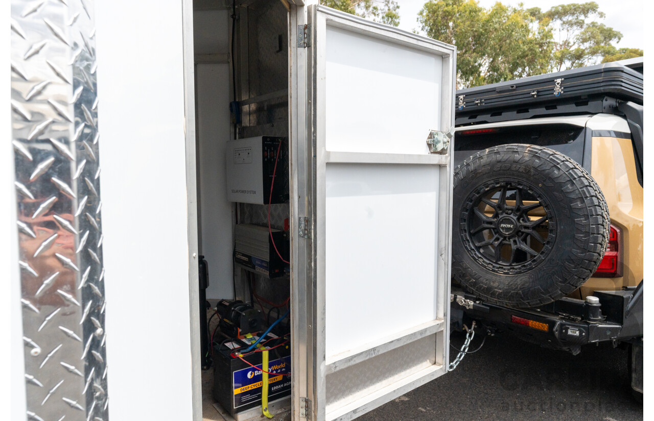 01/2014 All Star Metal Fabrication 'The Pig'  Enclosed Vehicle Trailer with Electric Tailgate & Solar