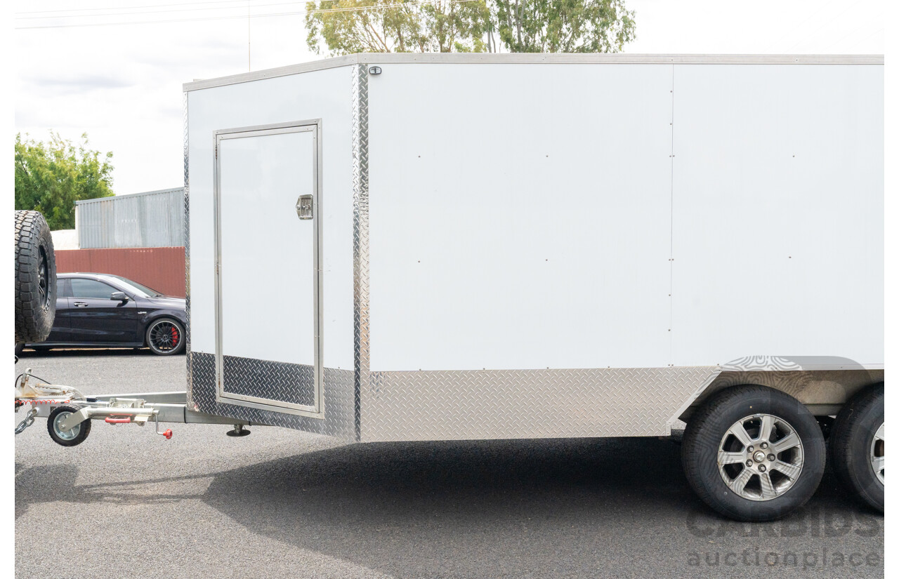 01/2014 All Star Metal Fabrication 'The Pig'  Enclosed Vehicle Trailer with Electric Tailgate & Solar
