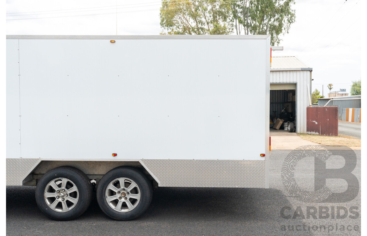 01/2014 All Star Metal Fabrication 'The Pig'  Enclosed Vehicle Trailer with Electric Tailgate & Solar