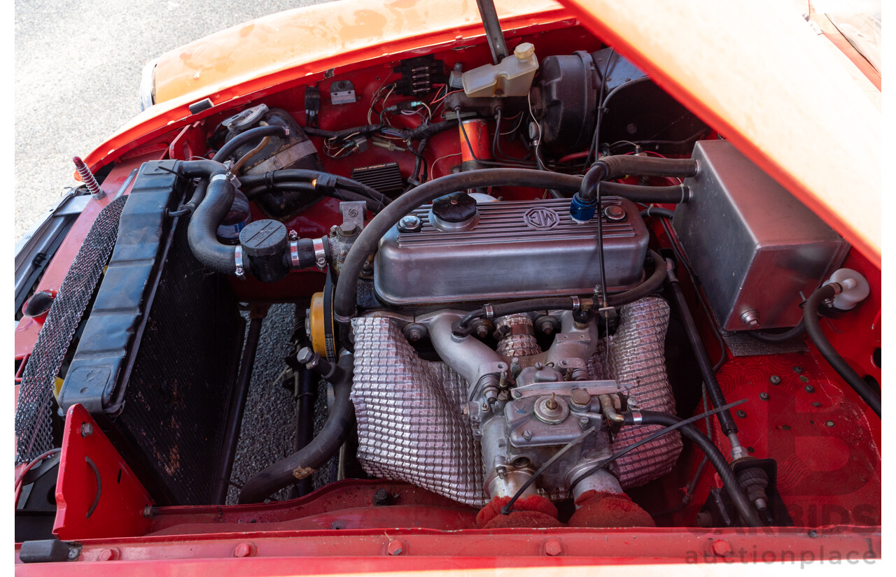 2/1977 British Leyland M.G. MGB 2d Roadster Red 1.8L - Modified and CAMS Logbooked for Hillclimb / Rally
