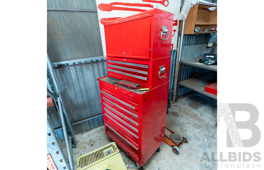 Workshop Tool Box Including Contents