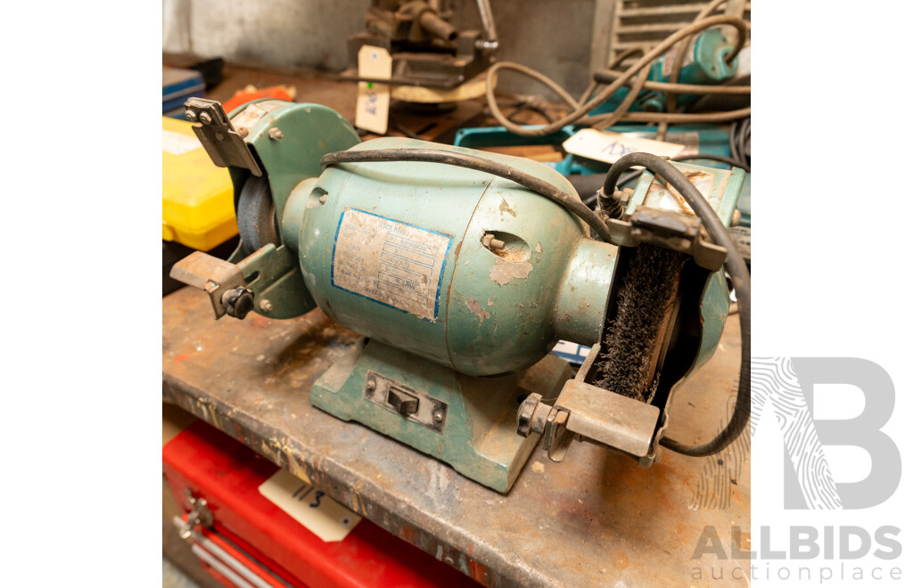 Toolmac 77-531500CHE Bench Grinder