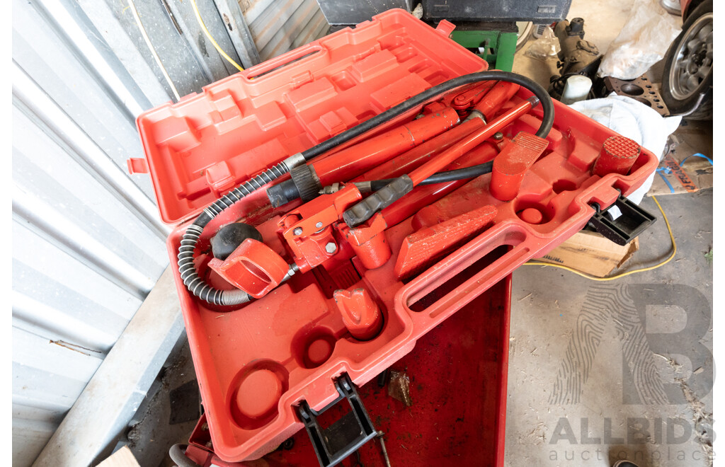 Cased Portable Hydraulic Body Repair Kit