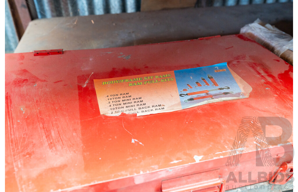 Cased 10 Tonne Pull Back Ram Pull Kit