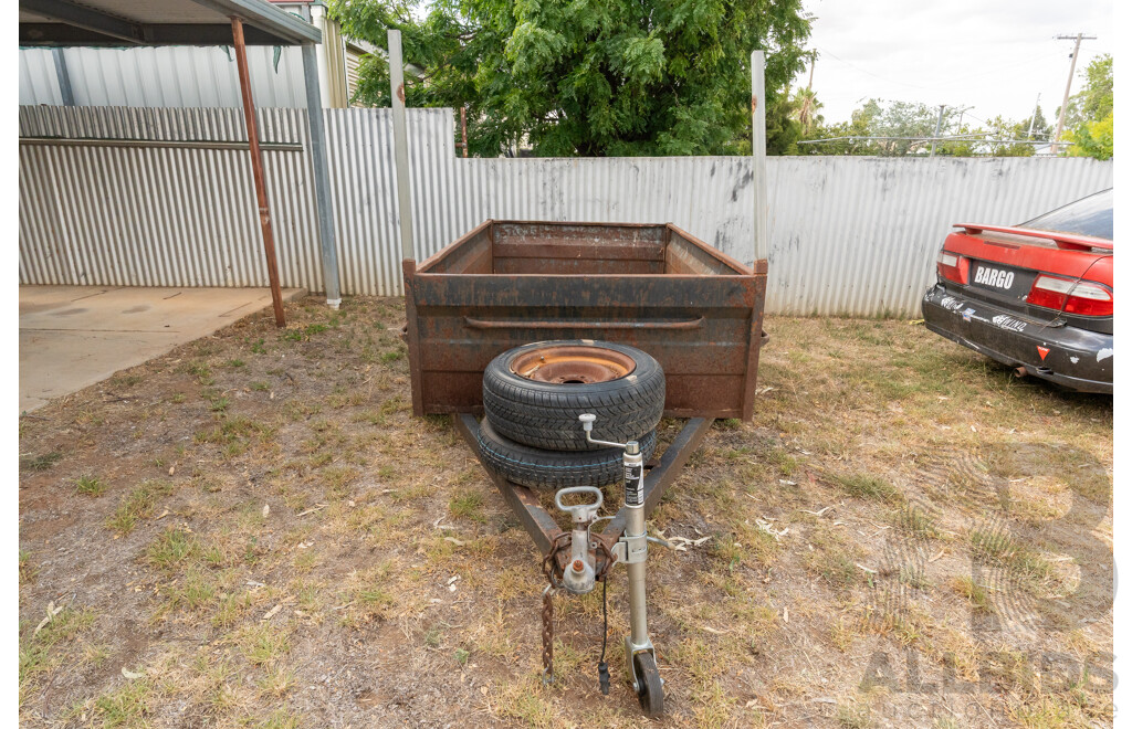 Circa 1988 7x4 High Side Box Trailer