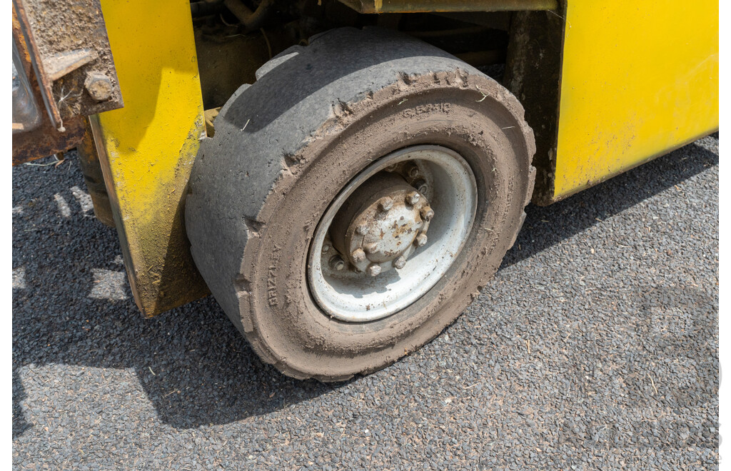 Komatsu FG15H-1 Petrol Forklift