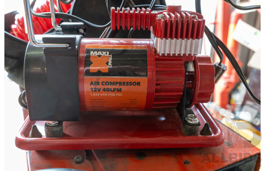 Maxi Tarc 12 Volt 40 LPM 150 PSI Portable Air Compressor