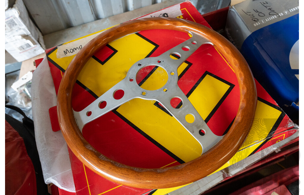 Boxed Momo Indy Heritage Elm Steering Wheel