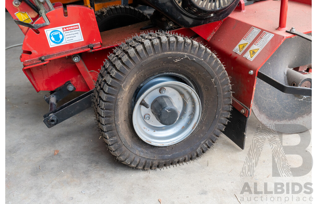 Four Stroke 15 Hp Hand Controlled Trencher