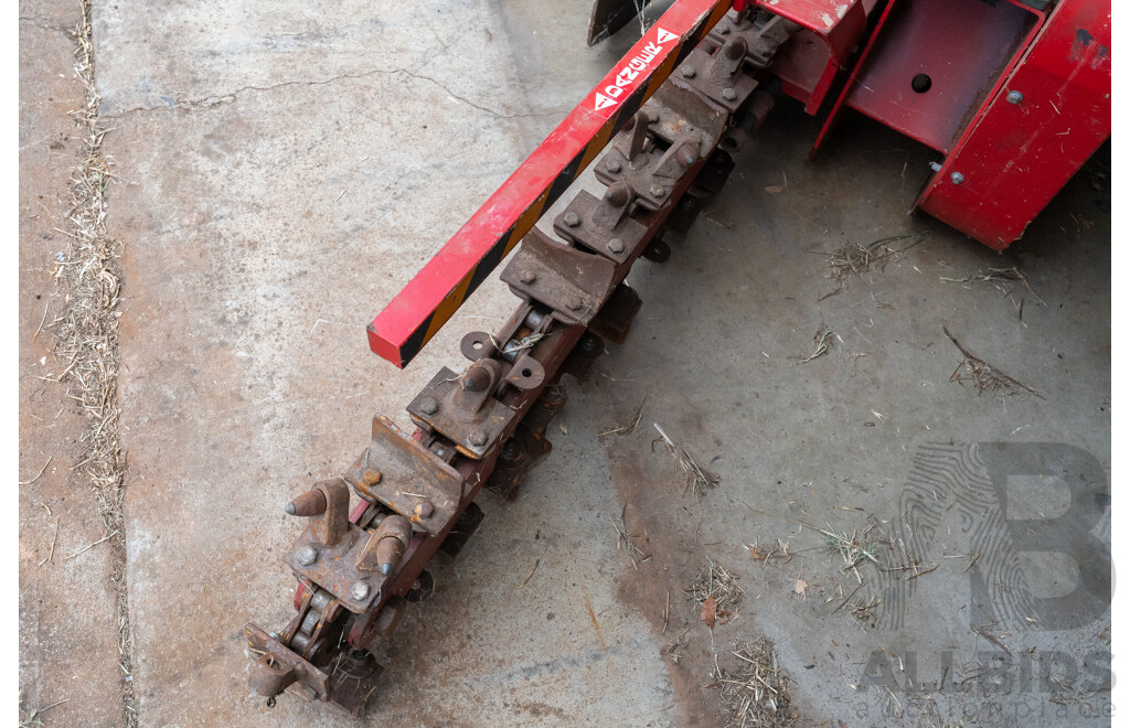 Four Stroke 15 Hp Hand Controlled Trencher