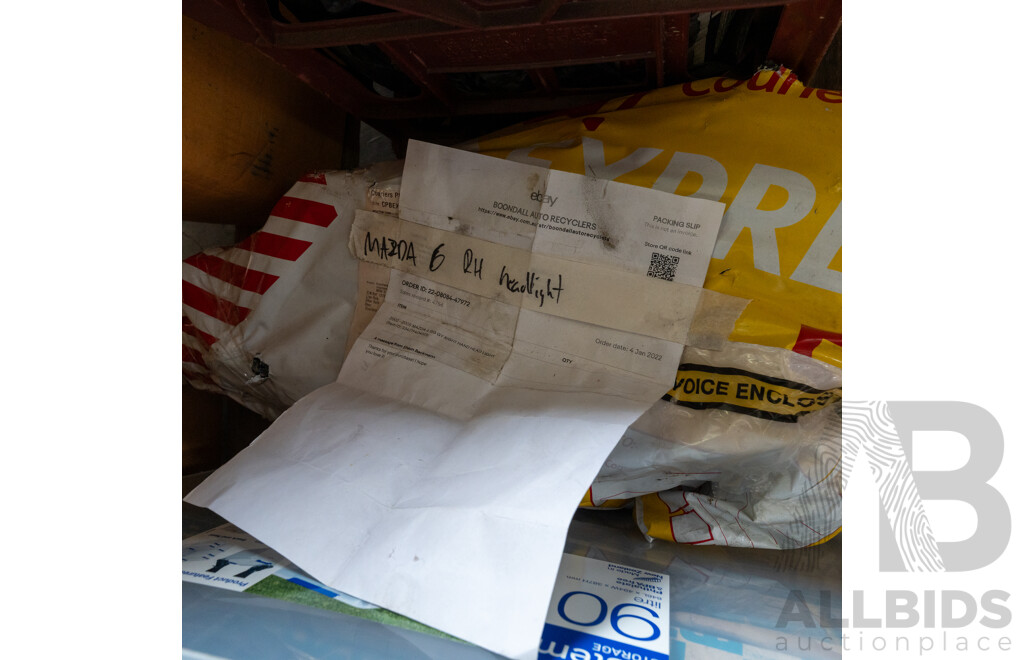 Pallet Lot of Assorted Auto Parts