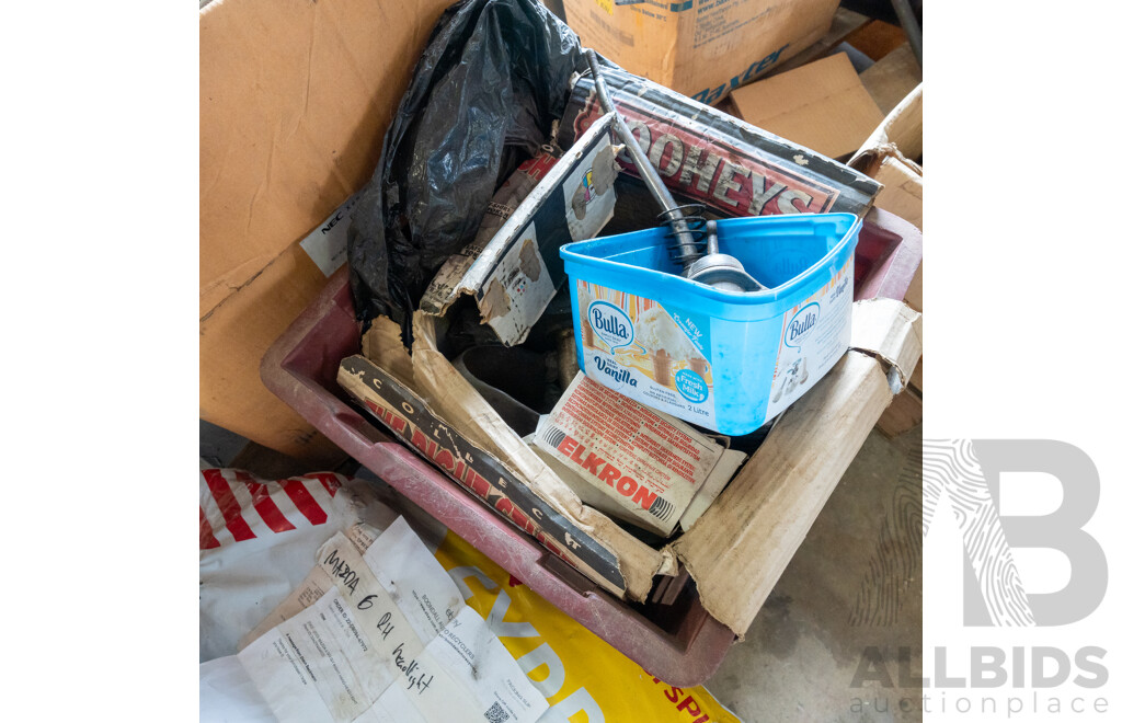 Pallet Lot of Assorted Auto Parts