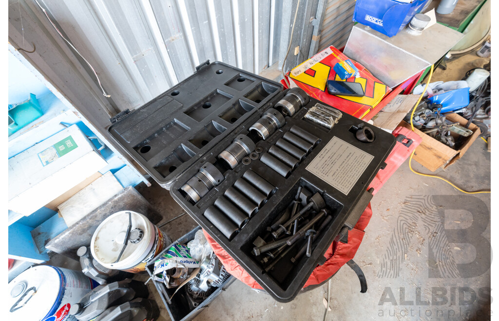 Near Complete Bearing Installation Kit