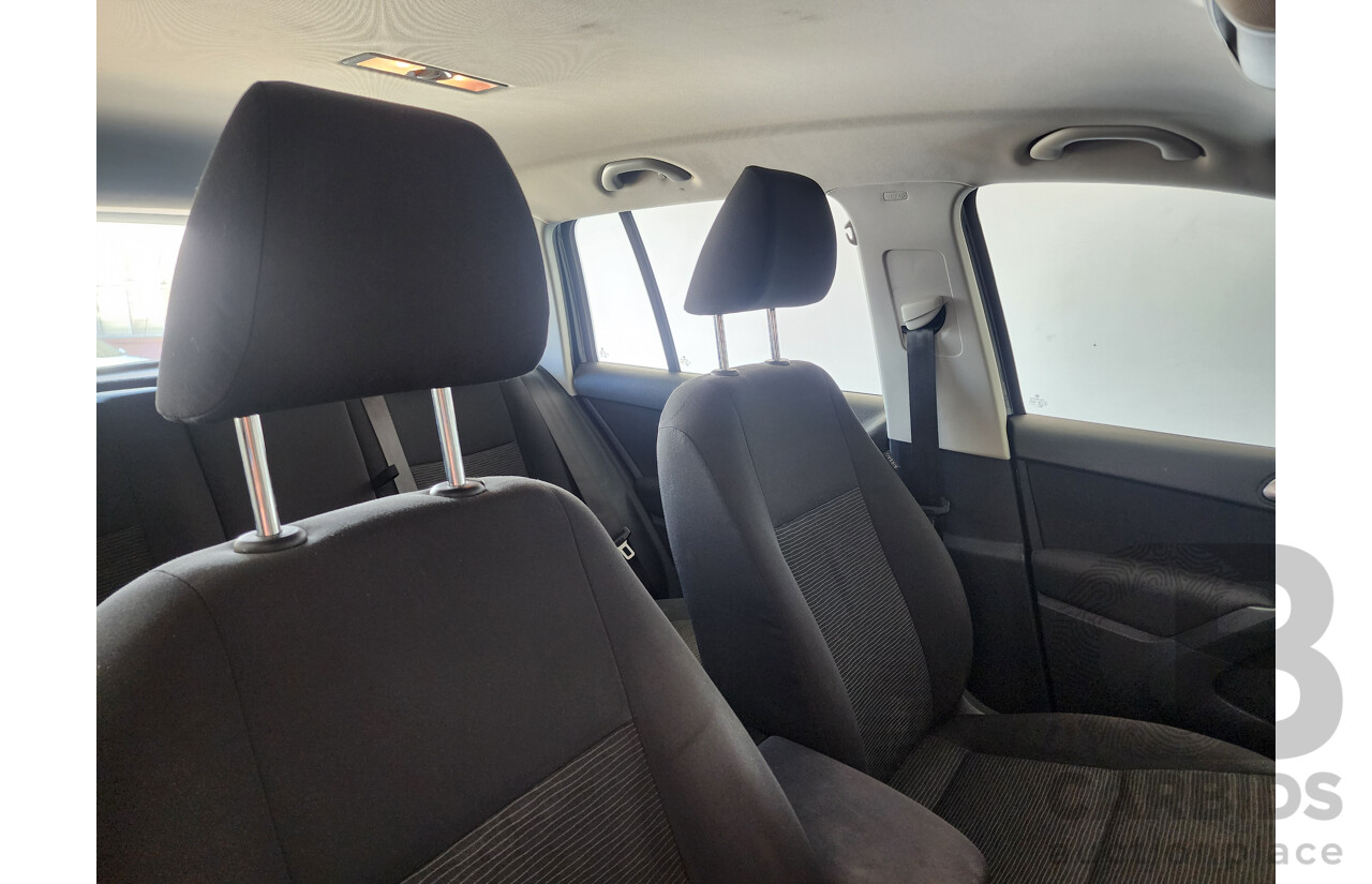 6/2015 Volkswagen Tiguan 118 TSI (4x2) 5NC MY15 4d Wagon Black 1.4L