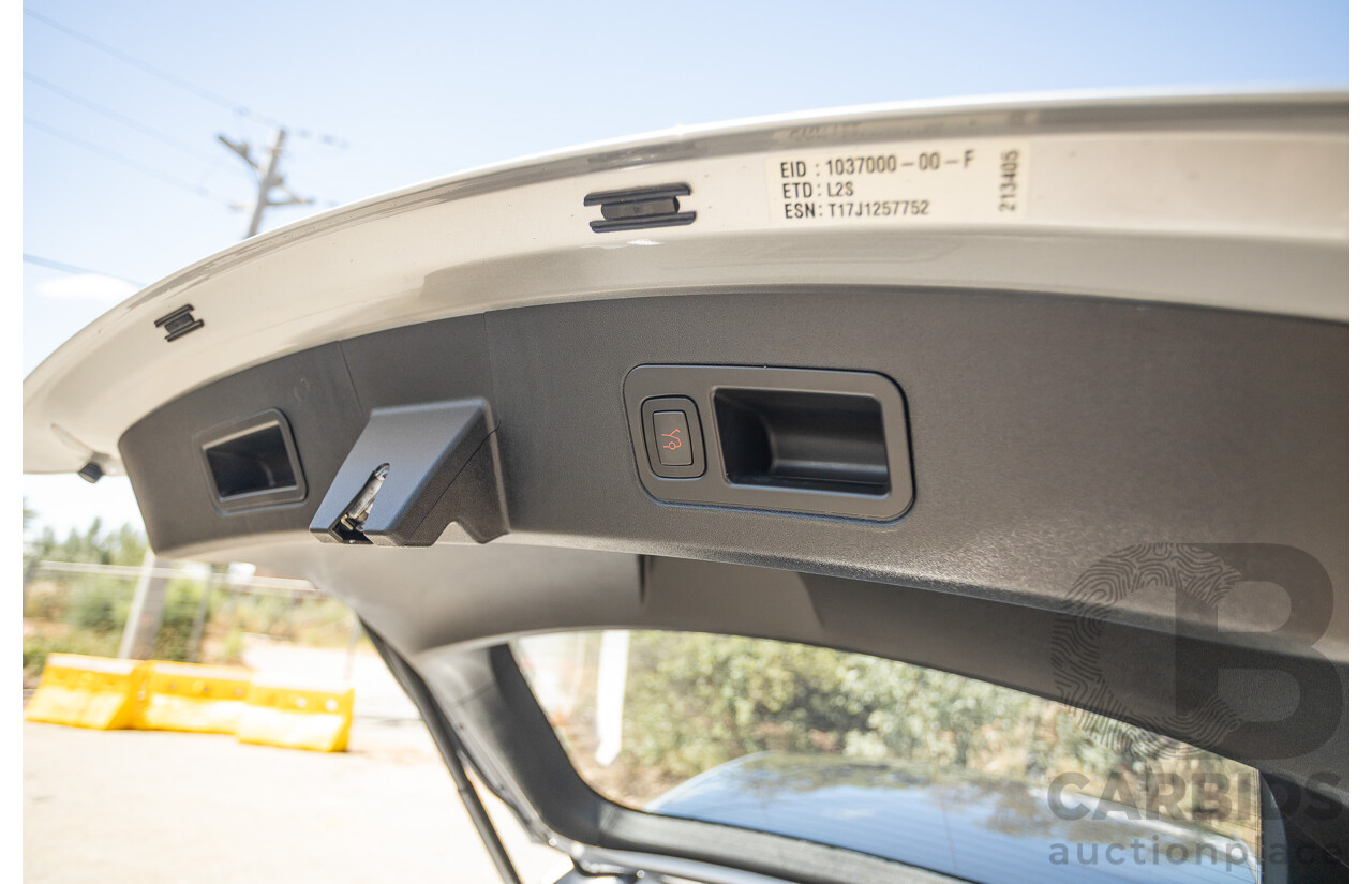 10/2017 Tesla Model S 75D (AWD) MY17 4D Silver Hatchback - Dedicated Electric EV 245kw