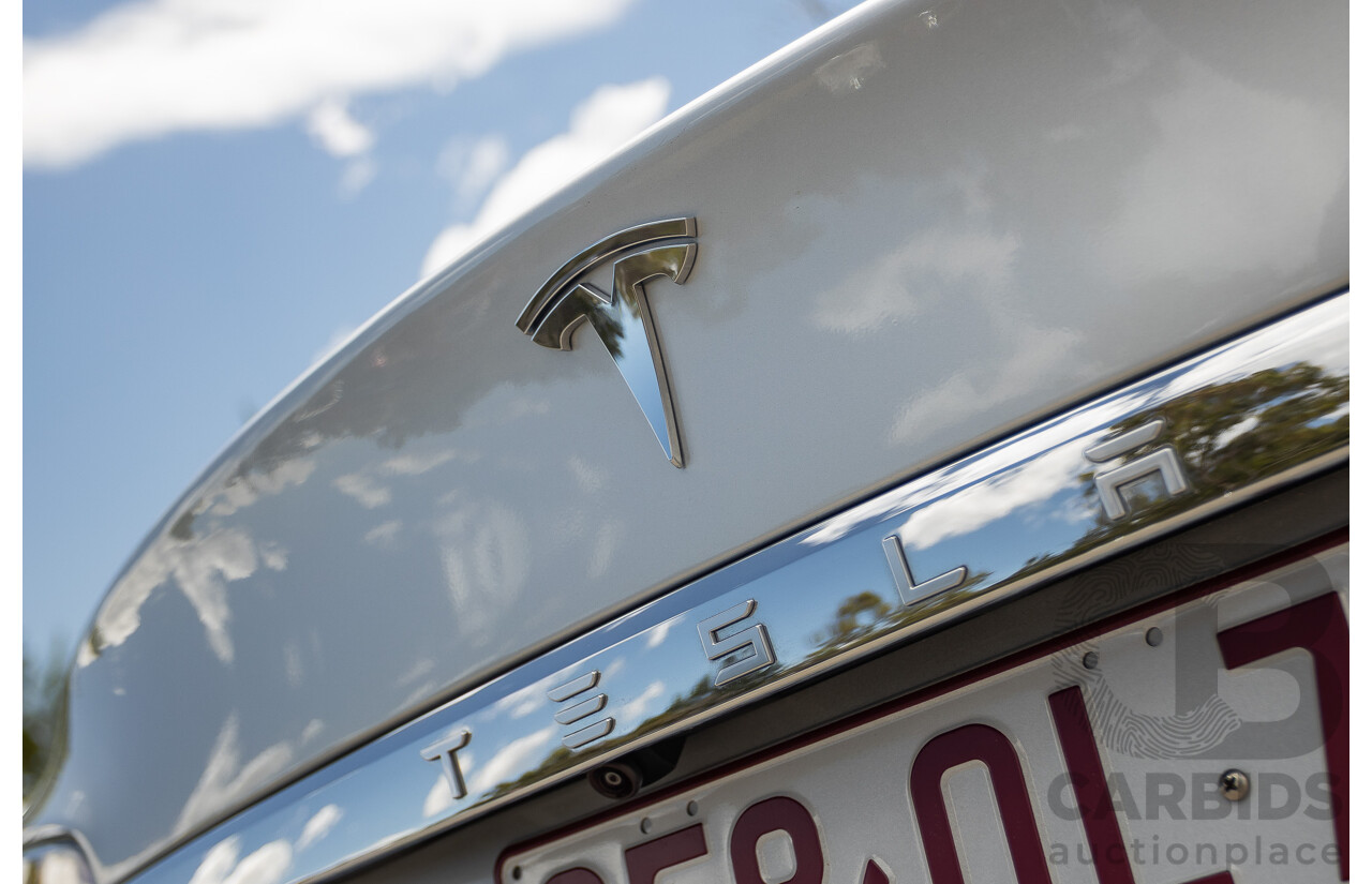 10/2017 Tesla Model S 75D (AWD) MY17 4D Silver Hatchback - Dedicated Electric EV 245kw