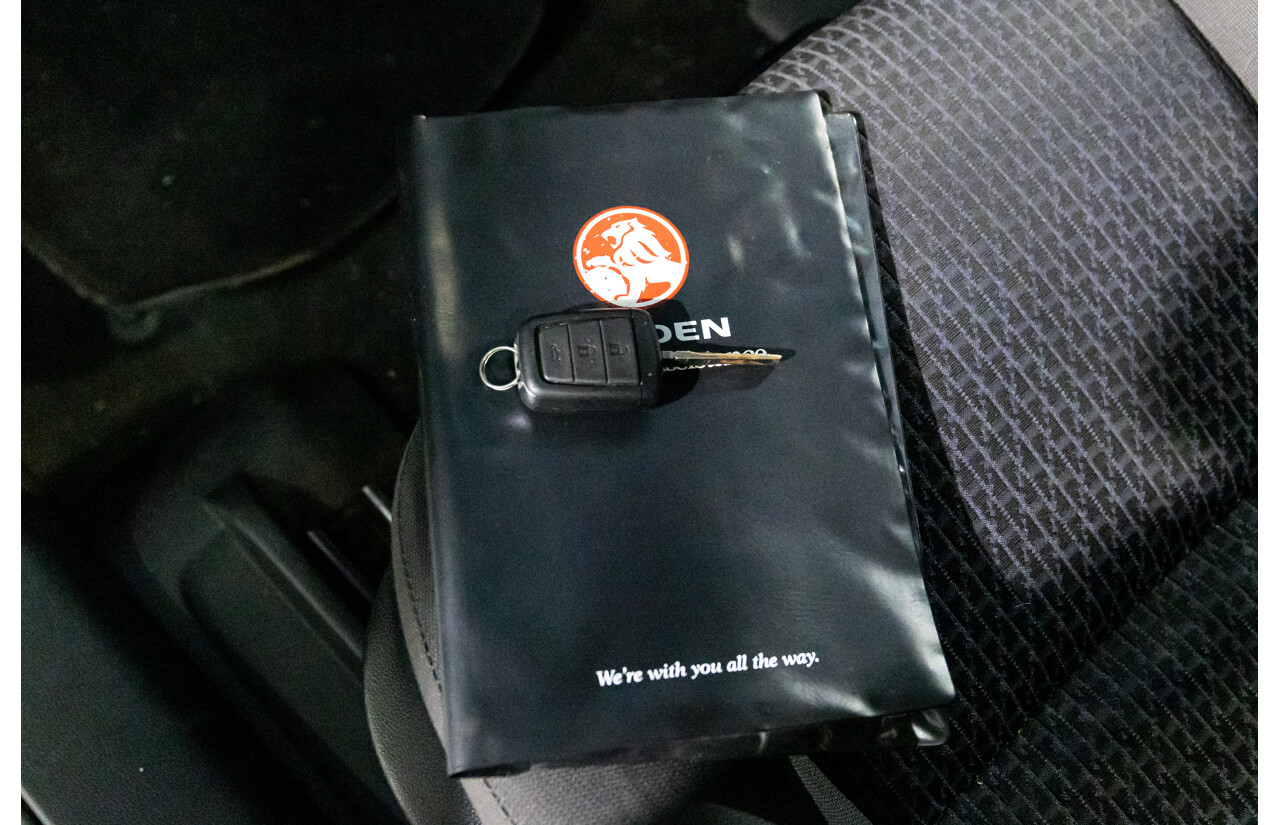 9/2009 Holden Commodore Omega VE MY10 4d Sedan Voodoo Blue Metallic V6 3.0L