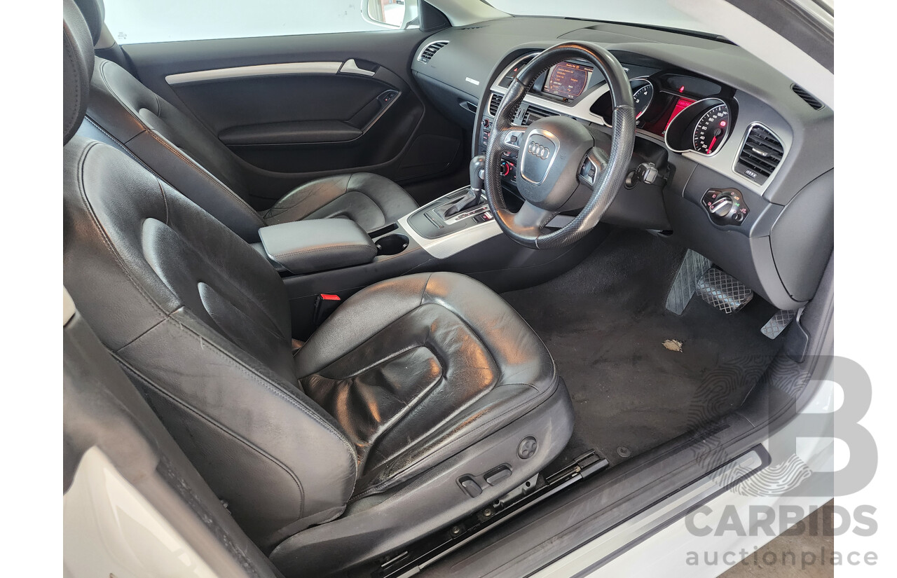 9/2010 Audi A5 2.0 TFSI 8T 2d Coupe White 2.0L